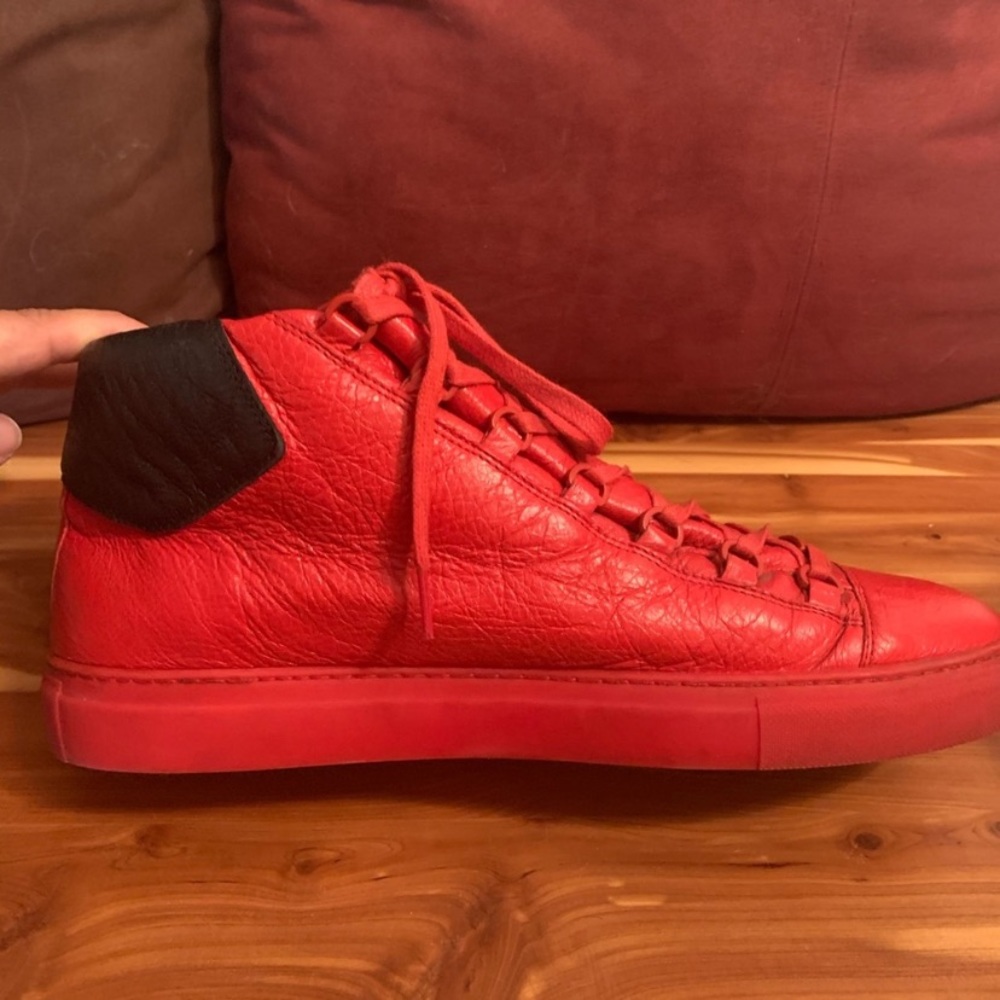 Balenciaga arenas